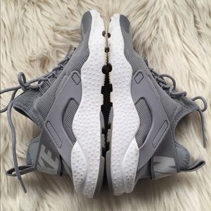 Nike Huraches size 5.5